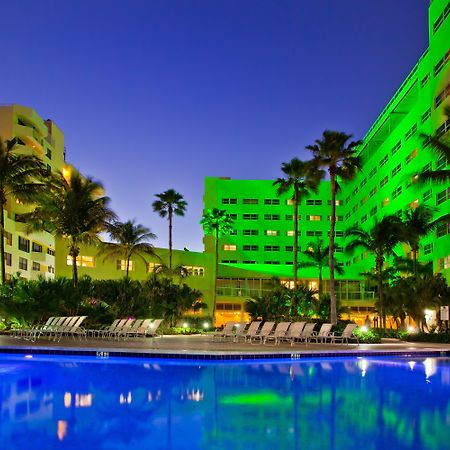 Holiday Inn Miami Beach-Oceanfront By Ihg Exterior photo
