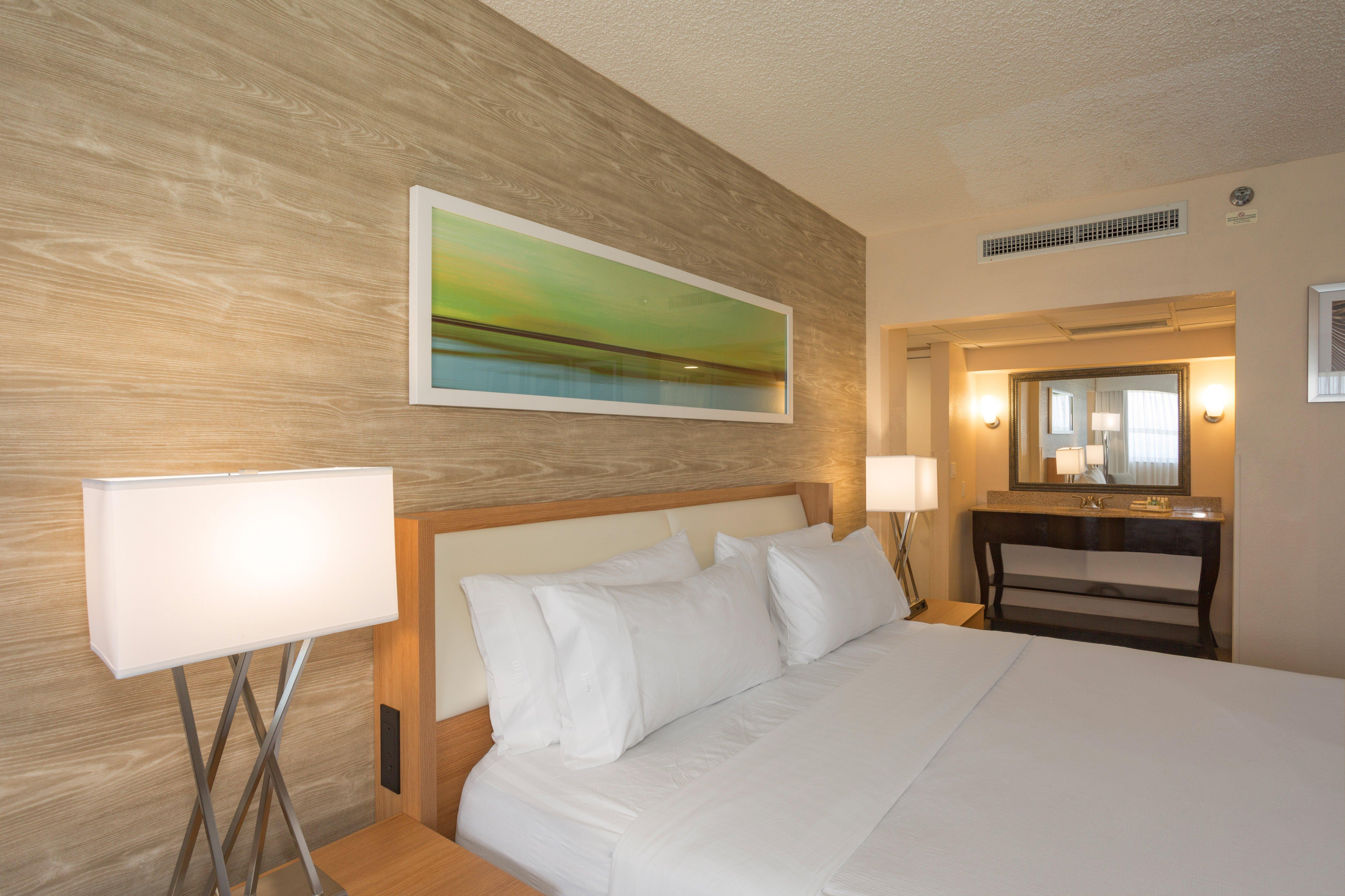 Holiday Inn Miami Beach-Oceanfront By Ihg Exterior photo