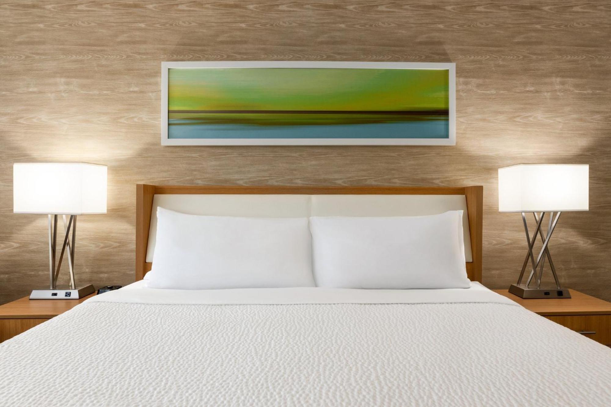 Holiday Inn Miami Beach-Oceanfront By Ihg Exterior photo